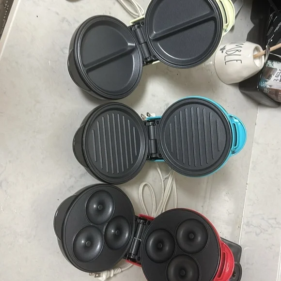 My Mini sandwich, donut and egg maker - Picture 2 of 2